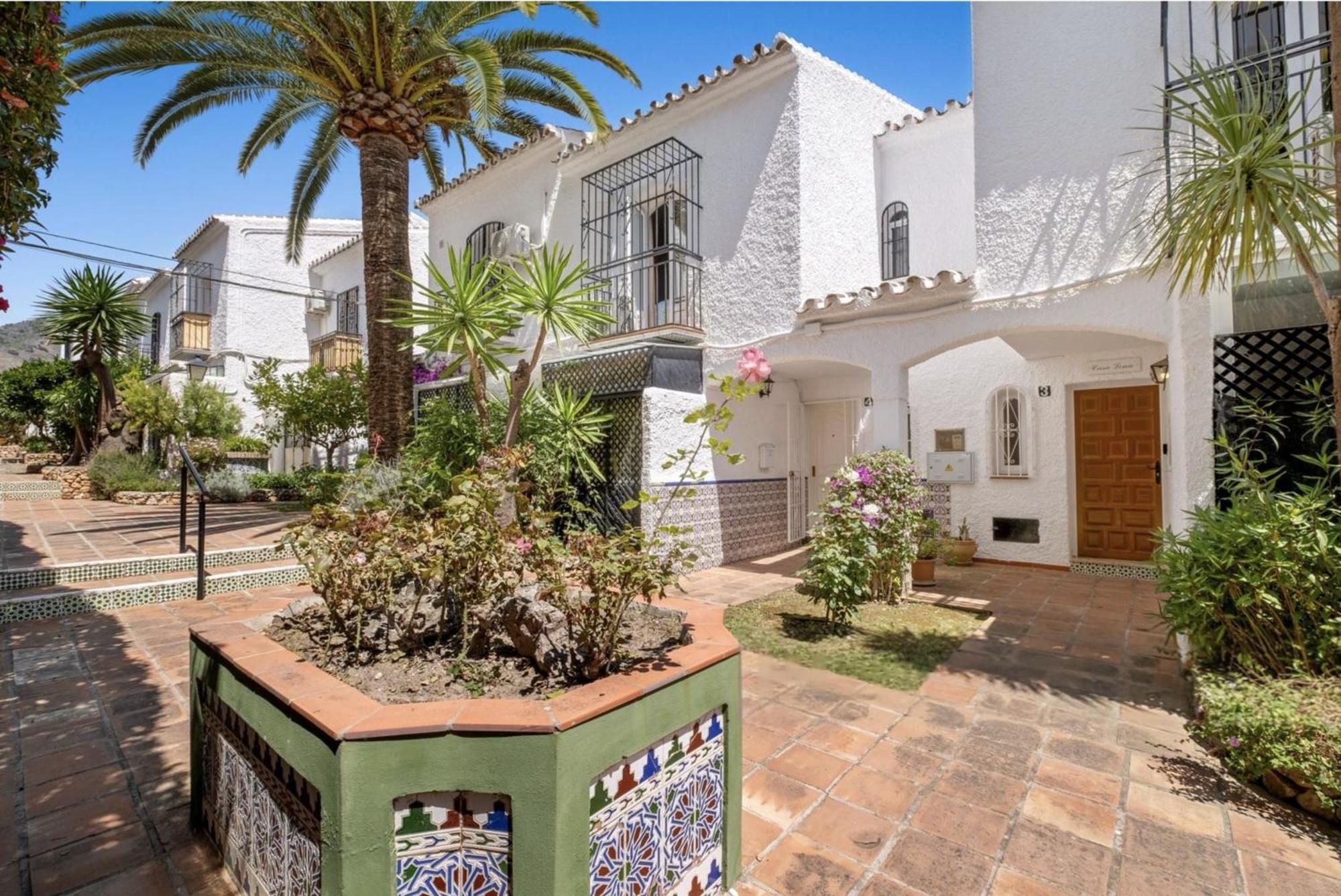 ネルハ Casa Lena Town House With Poolヴィラ エクステリア 写真